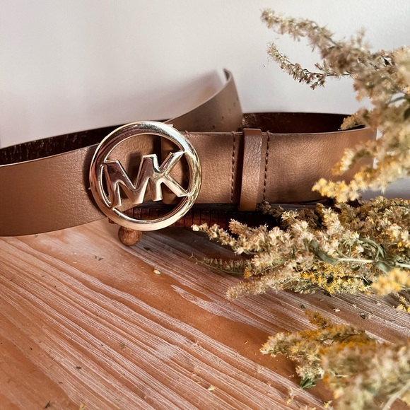 Michael Kors Accessories - Micheal Kors brown leather belt large